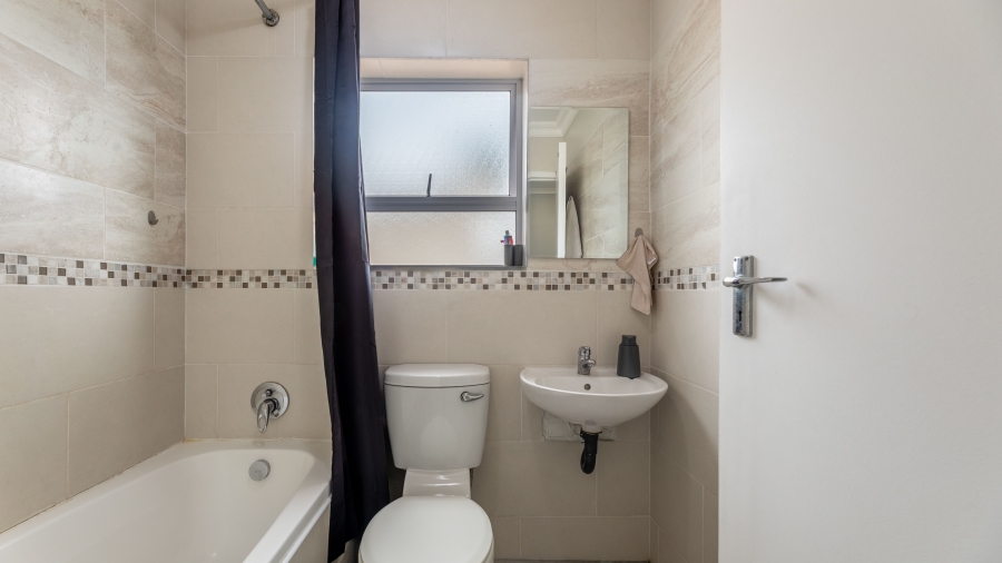 2 Bedroom Property for Sale in Parklands Western Cape